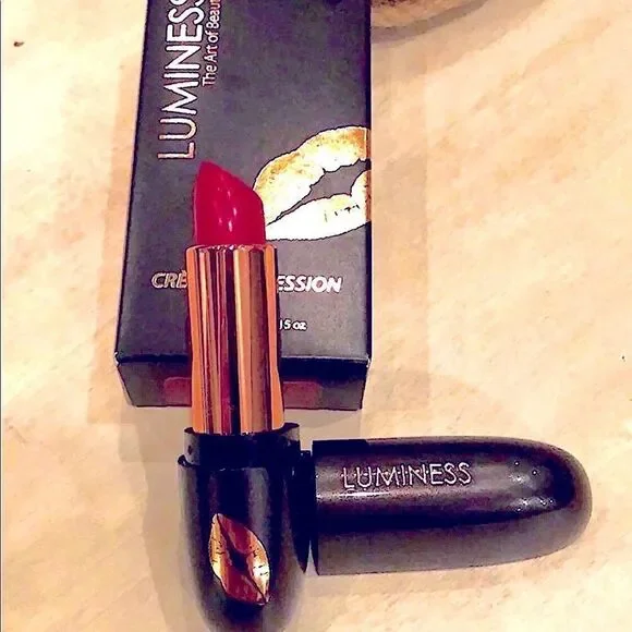 NEW Luminess creme confession lipstick in Red Cape - Picture 2 of 6